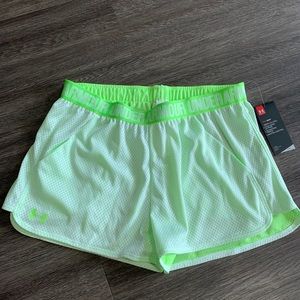 Under Armour Shorts Women’s NWT Large